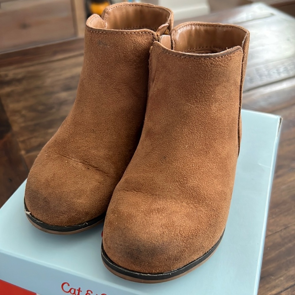 Size 8 - Cat & Jack Chestnut Brown Suede Booties